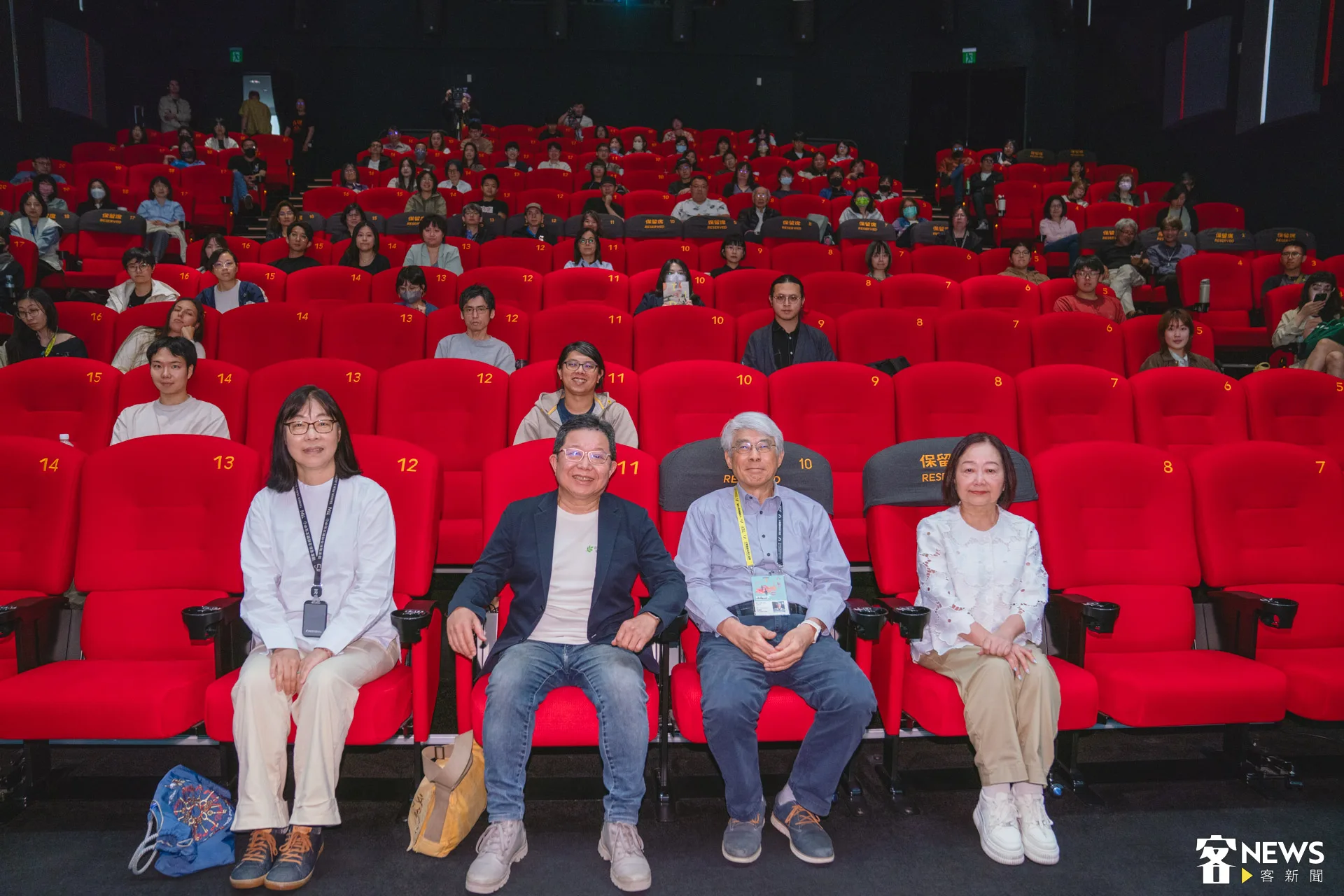 戒嚴時去總統府前舉牌抗議!影視聽中心首映《鹿港反杜邦之後:一些社會運動工作者的畫像》數位修復版,社運份子的熱血重現大銀幕。