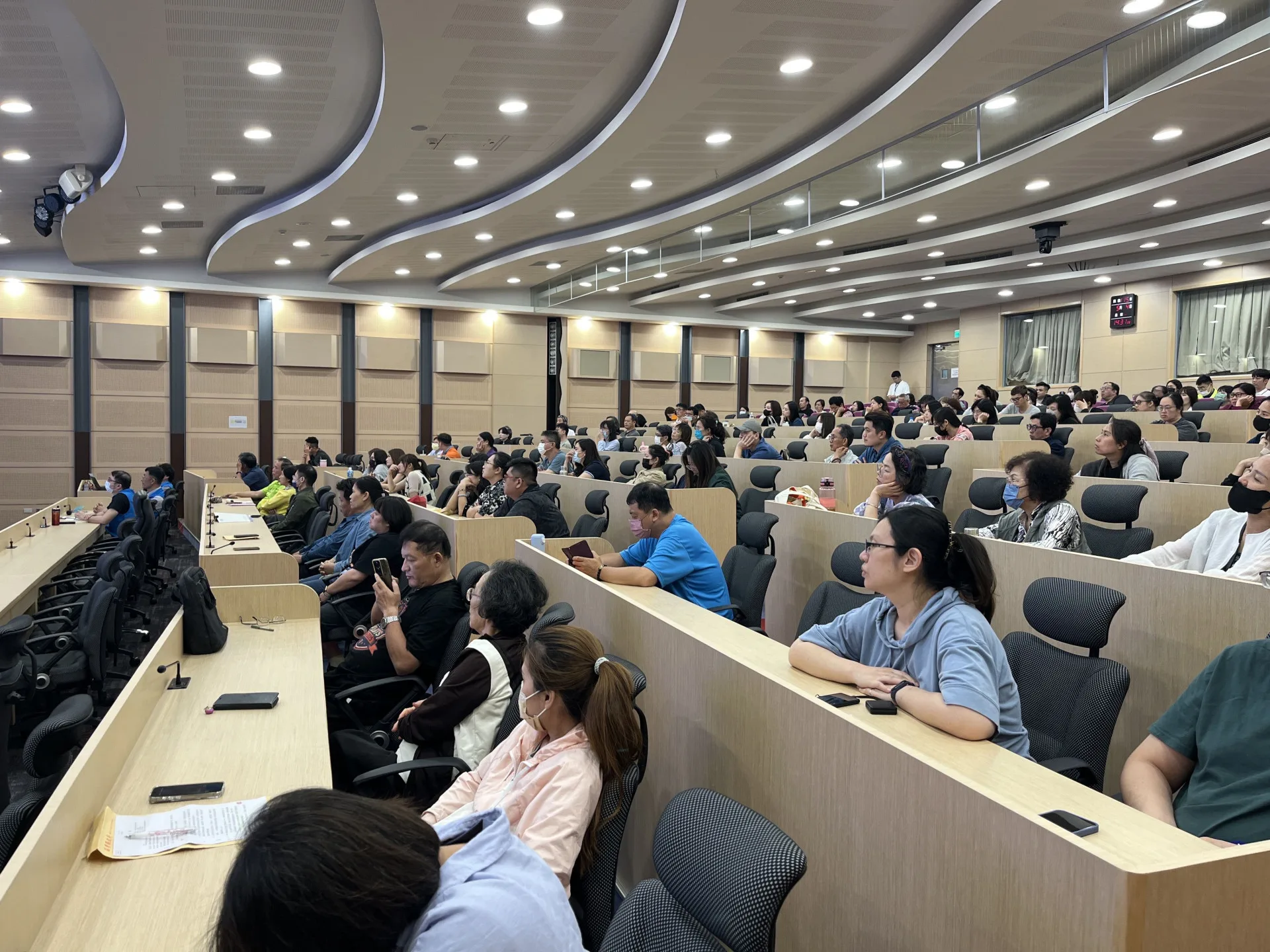 苗栗縣政府日前舉辦苗栗幣特約店家招商說明會,吸引不少店家參與。苗栗縣政府提供