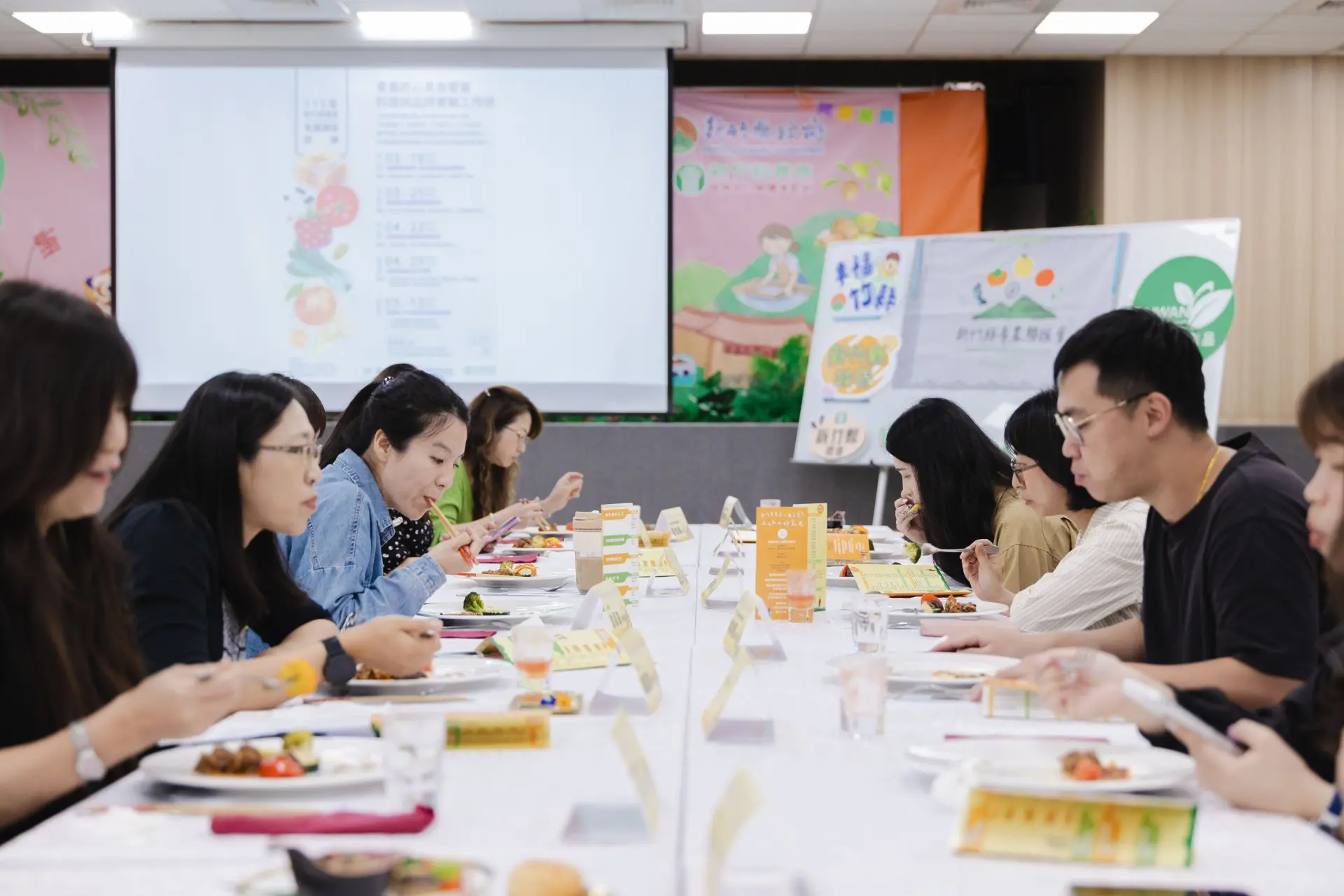 「青農匠心真食饗宴」成果發表會,展現青農創意料理實力。竹縣府提供