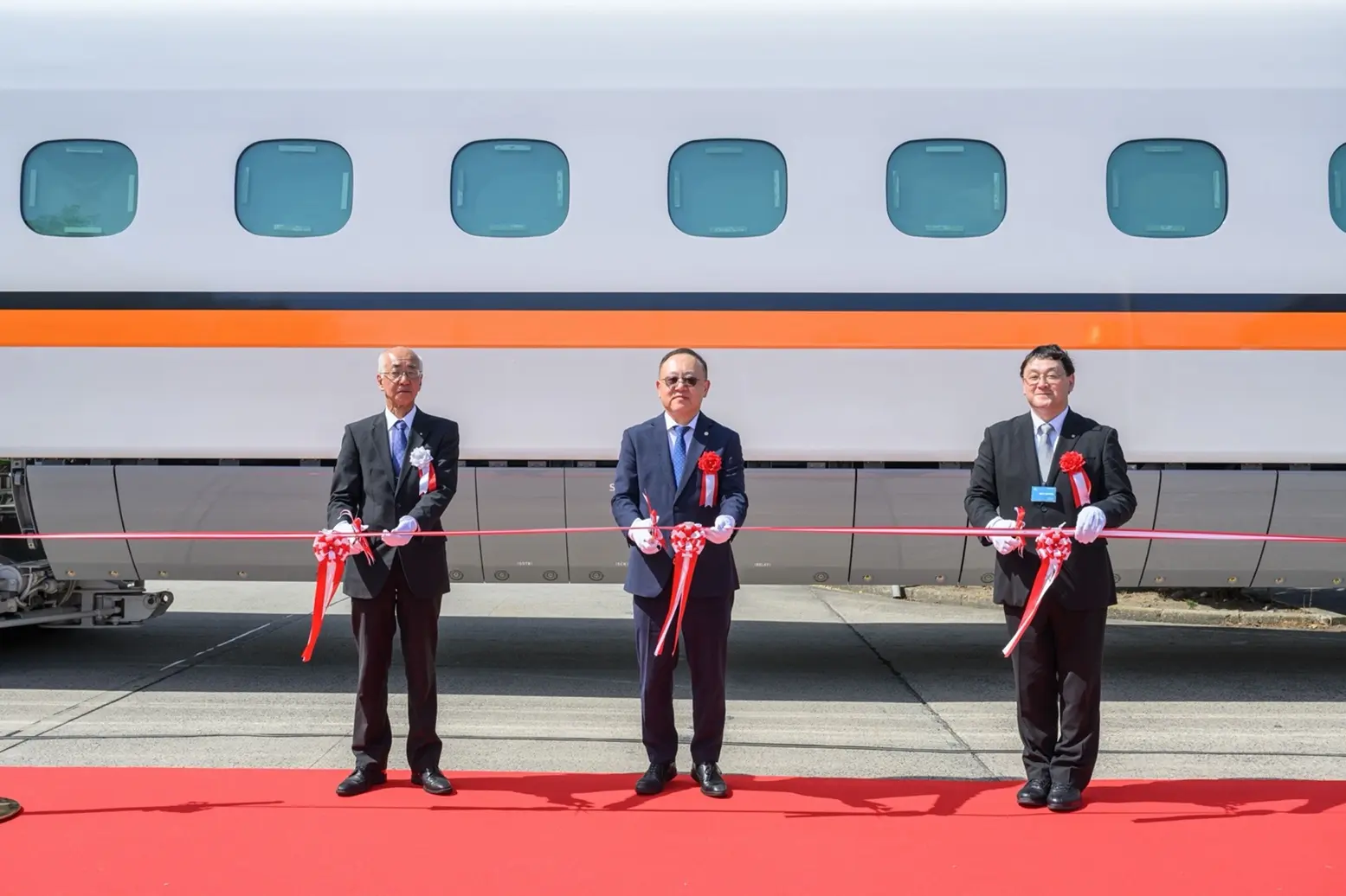 台灣高鐵新世代列車N700ST即將於7月底出廠,第二單元剪綵。台灣高鐵提供