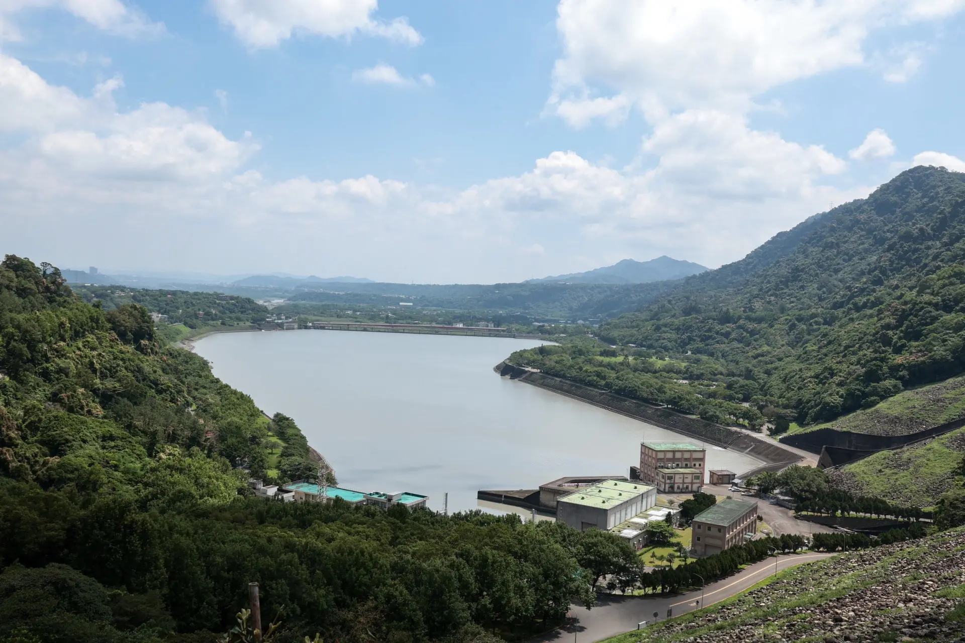 「石門水庫至新竹聯通管工程計畫」串聯石門水庫與寶二水庫。行政院提供