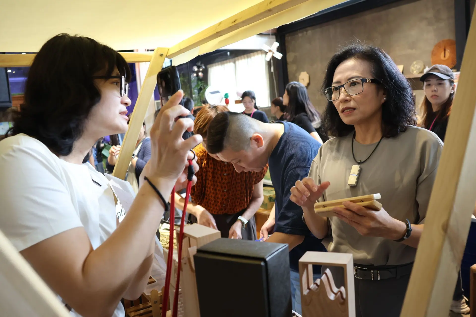 苗栗縣青年店家新創輔導升級計畫，12家後生業者今(21)日聯合發表成果。苗栗縣政府提供