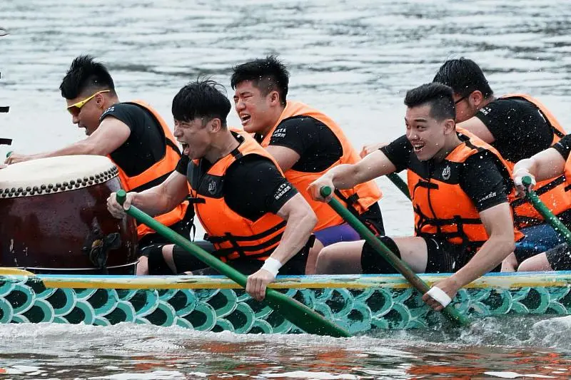 今年新竹市端午龍舟競賽，將於6/19~21連續3日於南寮漁港熱血登場。新竹市政府提供