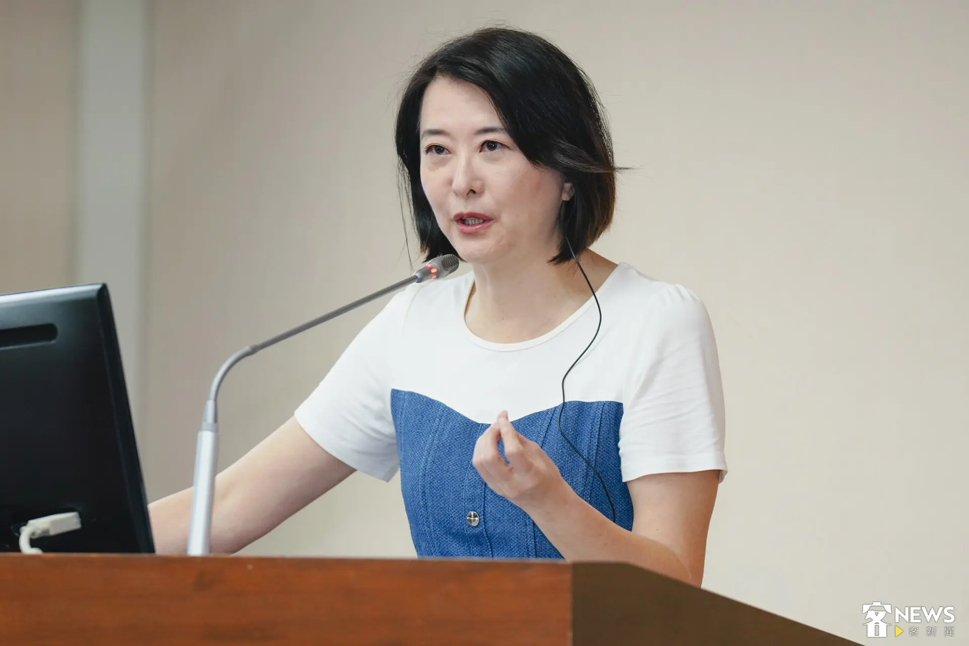 國民黨立委王鴻薇認為，台北市目前僅有一個里申請伯公照護站，經費分配不合理。朱愷元攝