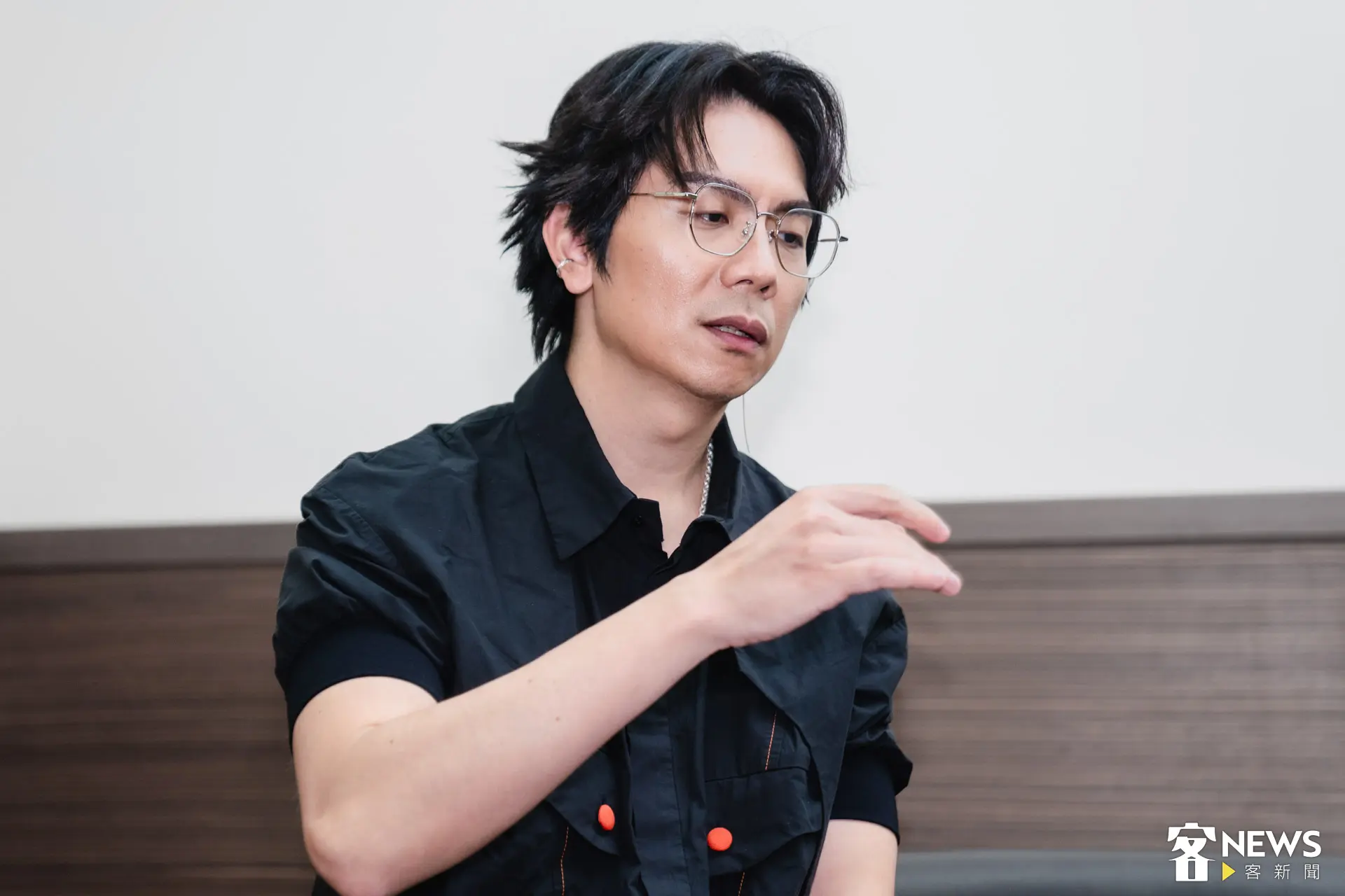 談起做專輯,春麵樂隊團員高高說:「我們很笨、超沒有效率,既不商業化也不快速。」朱愷元攝