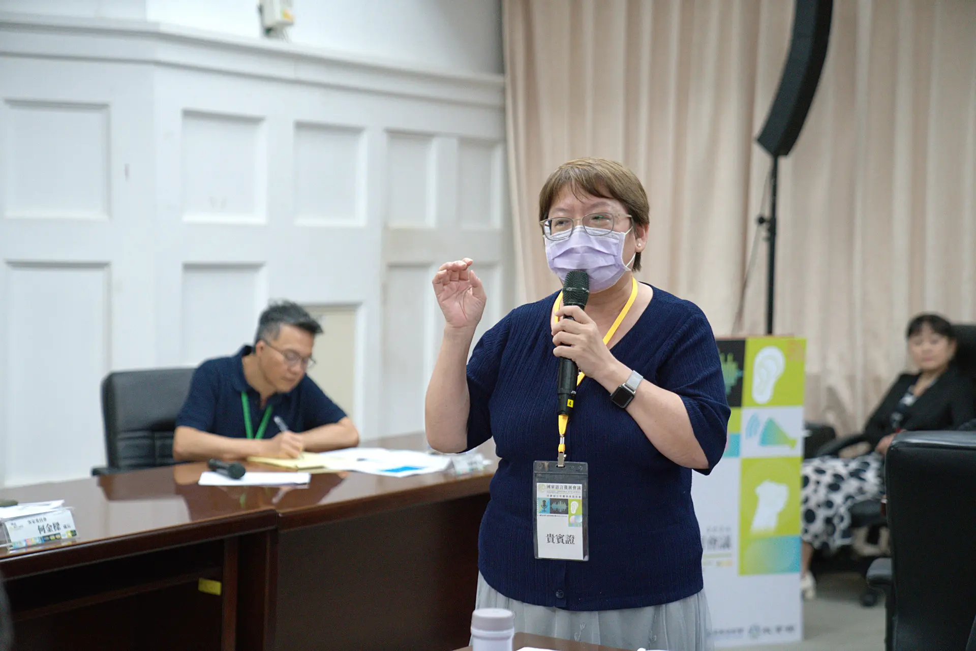 新北市秀山國小退休教師范姜淑雲指出，現行雙語教育多侷限於「華語與英語」，建議將客語正式納入雙語教育體系。廖文琪攝