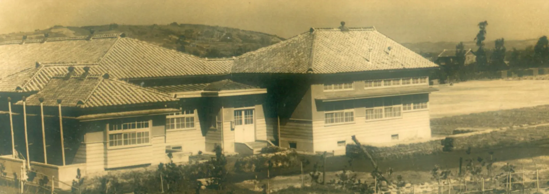 苗栗家政女學校早年校舍,現是苗栗高中校址。1944年、黃榮標提供