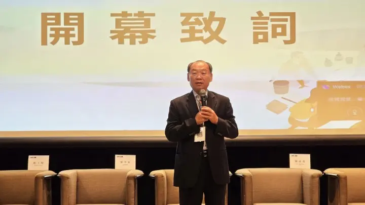 典藏管理論壇交流熱絡，圖為客家委員會客家文化發展中心主任謝勝信。客發中心提供