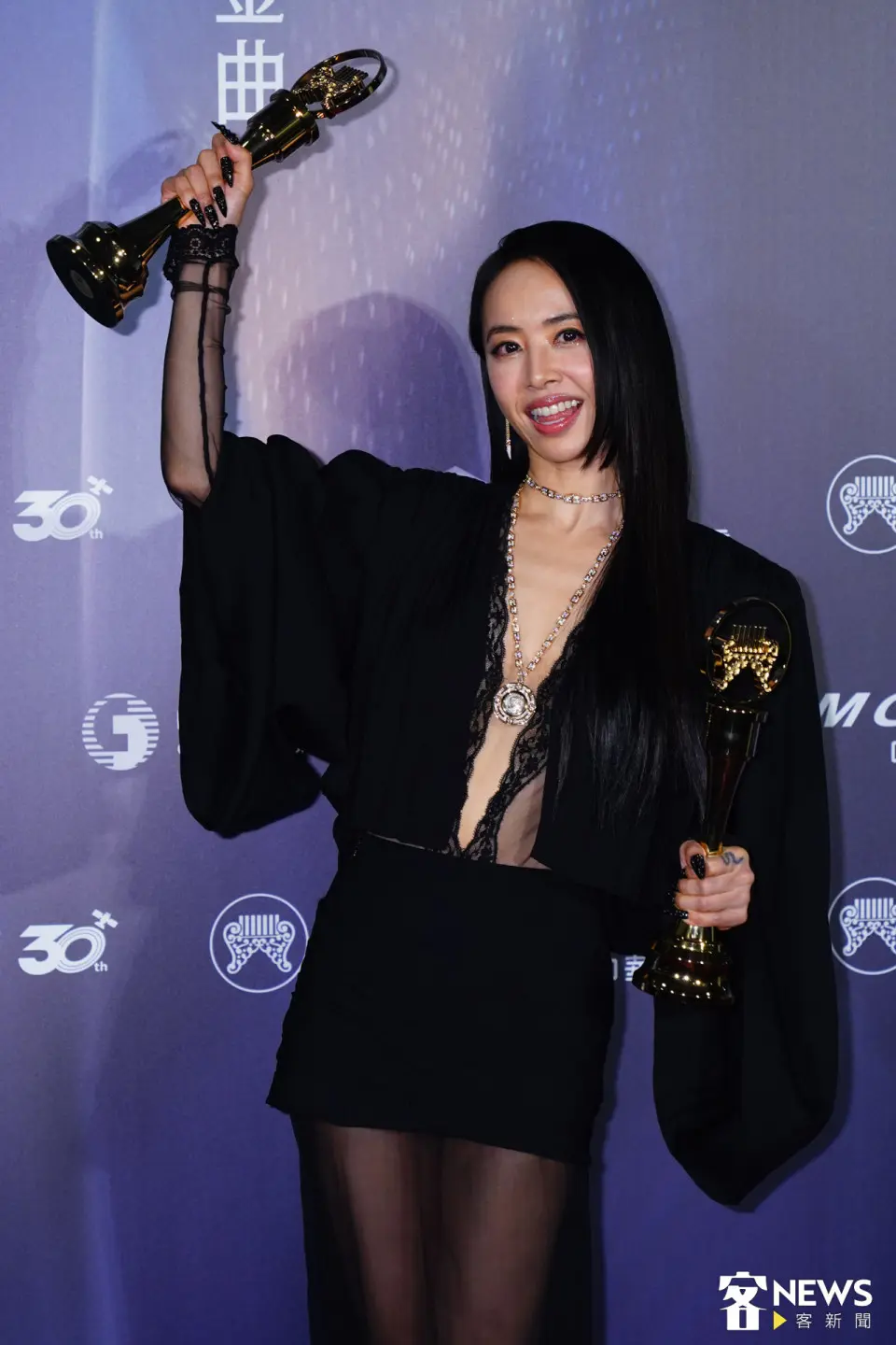 蔡依林以專輯《Pleasure》一舉抱回「最佳華語女歌手獎」及最高榮譽的「年度專輯獎」兩項大獎。朱愷元攝