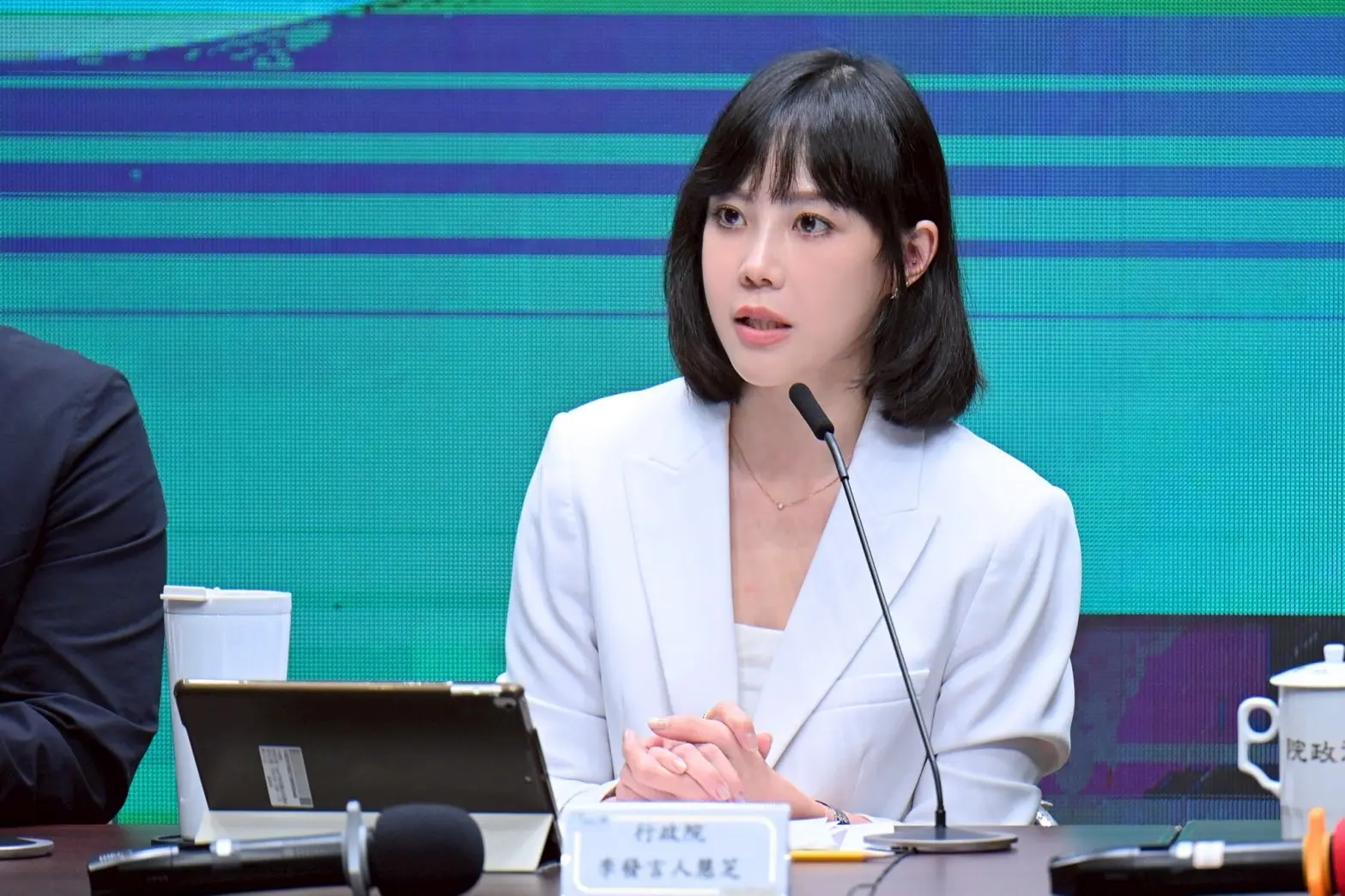 行政院發言人李慧芝今主持政院會後記者會。行政院提供