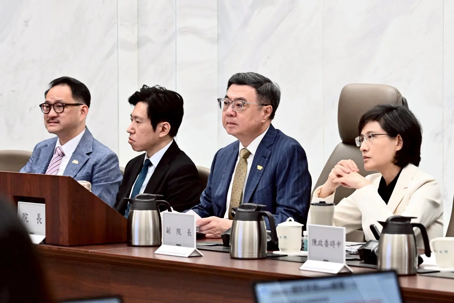 衛福部今天在行政院會報告「中聯油脂大豆沙拉油事件 政府處置與精進作為」。行政院提供