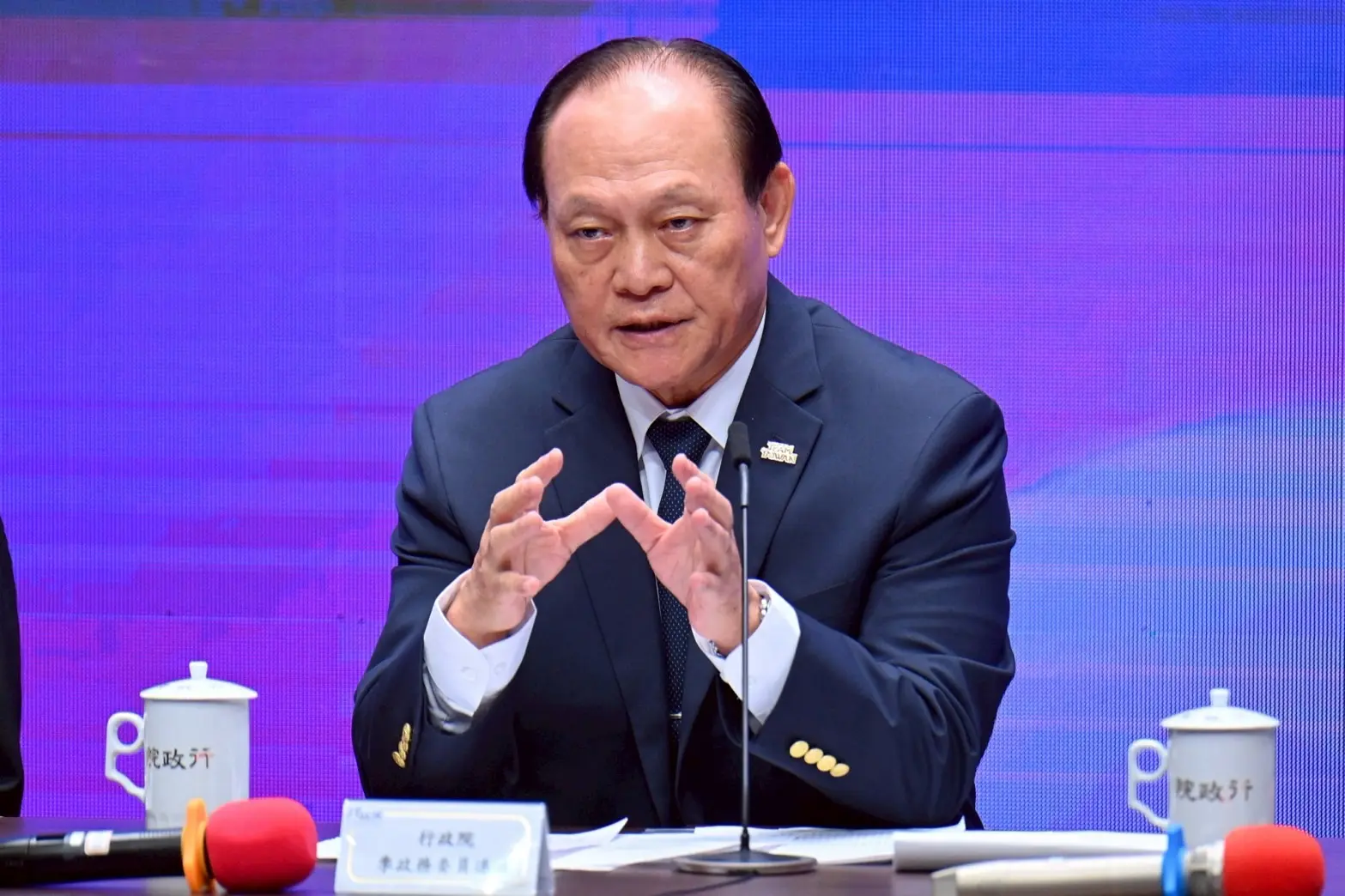 行政院政務委員季連成表示,花蓮萬里堰塞湖恐因颱風造成溢流,將由中央決定應變警戒。行政院提供