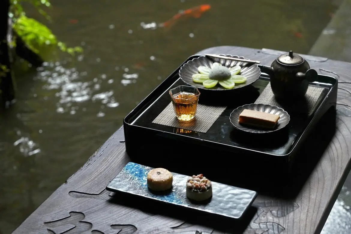 「搭高鐵.遊大稻埕夏日節」體驗大稻埕人氣咖啡館雙人下午茶組。美好時光提供