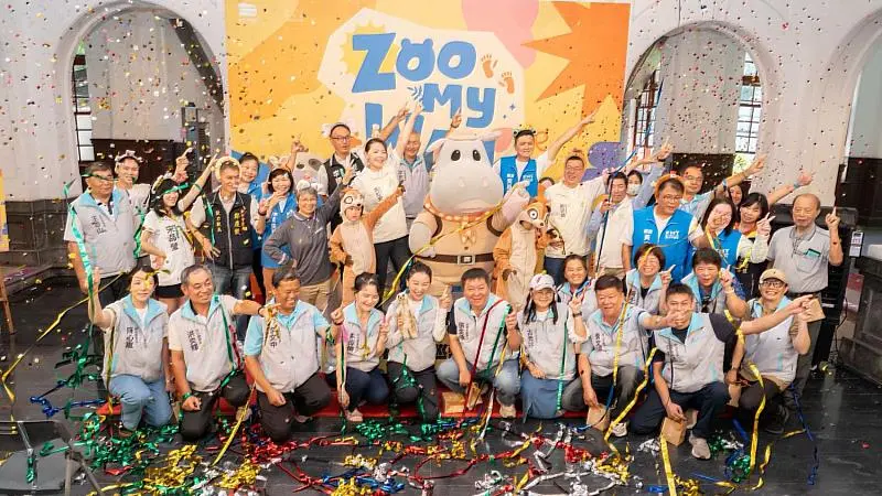 新竹市立動物園90週年「Zoo My Way」系列活動開跑，記者會合影。新竹市政府提供