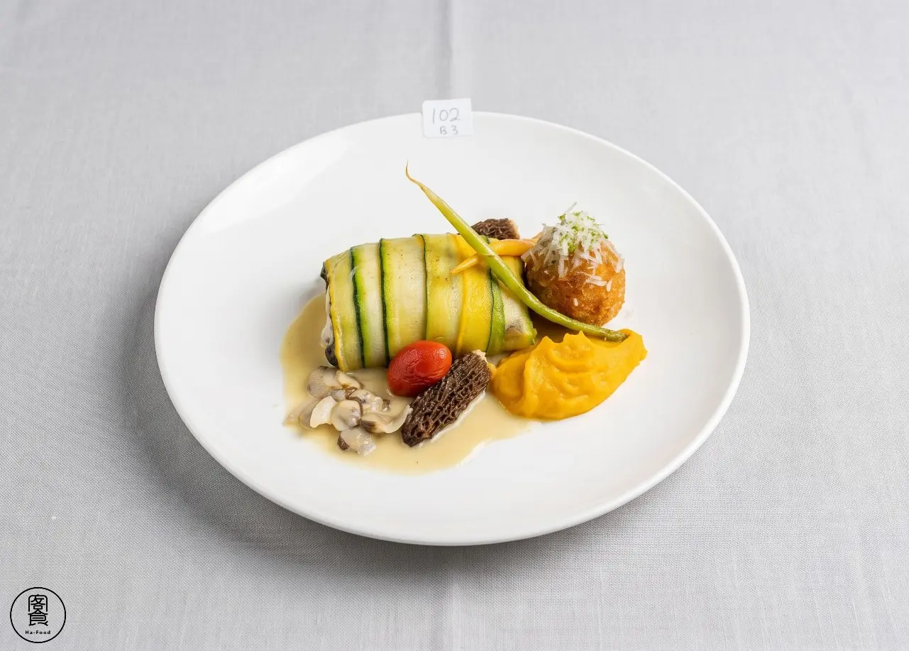 鍾竣宇以紅蔥頭、紫蘇、破布子等客家食材融入料理脫穎而出。客委會提供