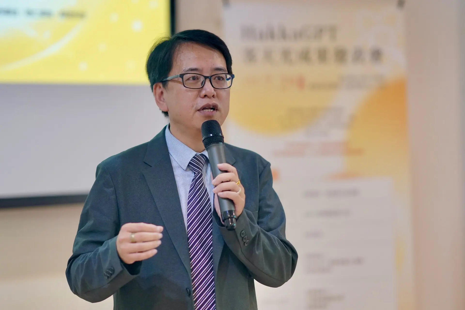 聯合大學客家學院院長張陳基表示,該系統已經可完全使用客語漢字輸入對答。莊勝鴻攝
