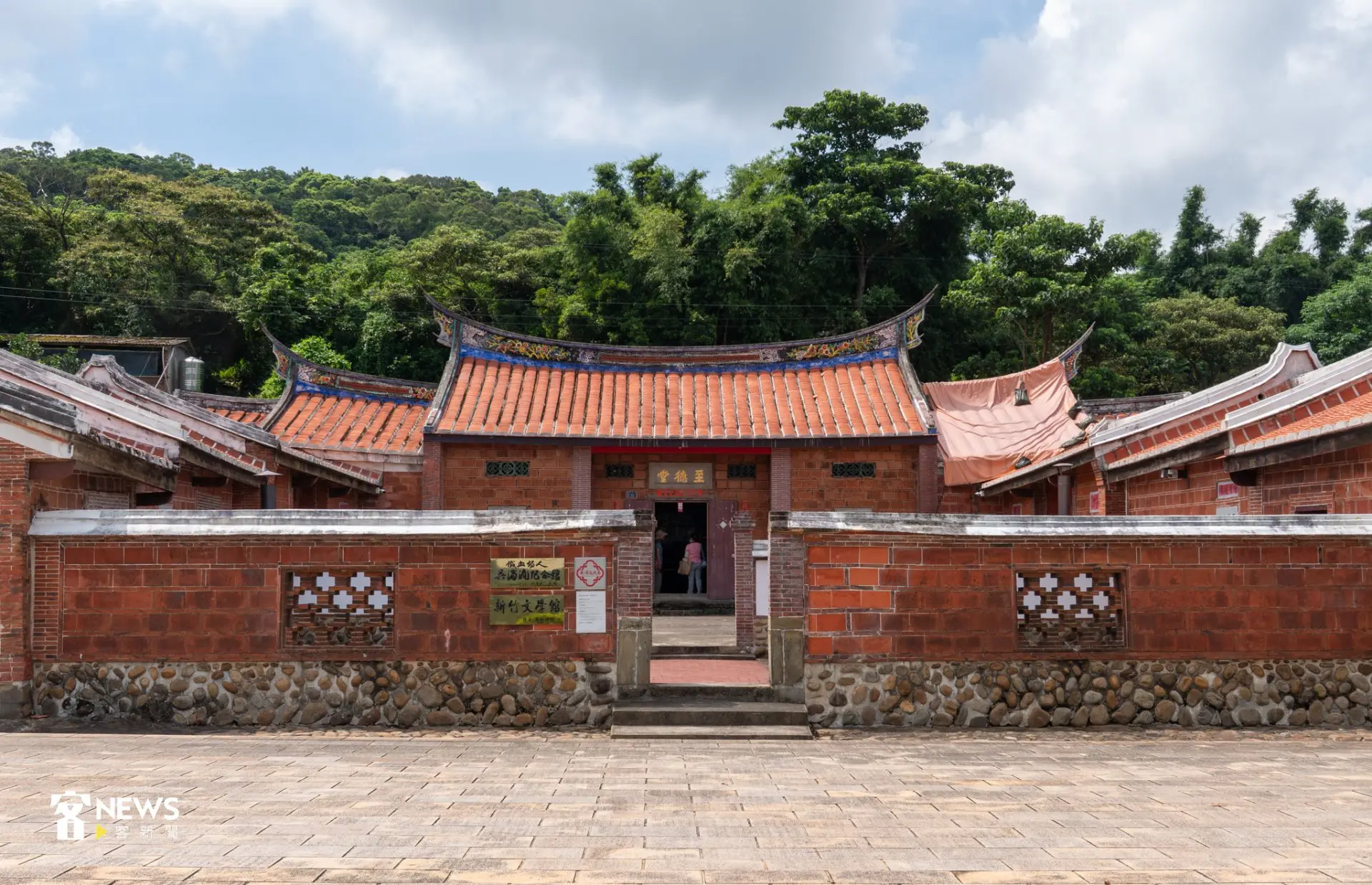 位於新埔霄裡溪河階地上的吳濁流故居，是典型的客家建築。李宥妍攝