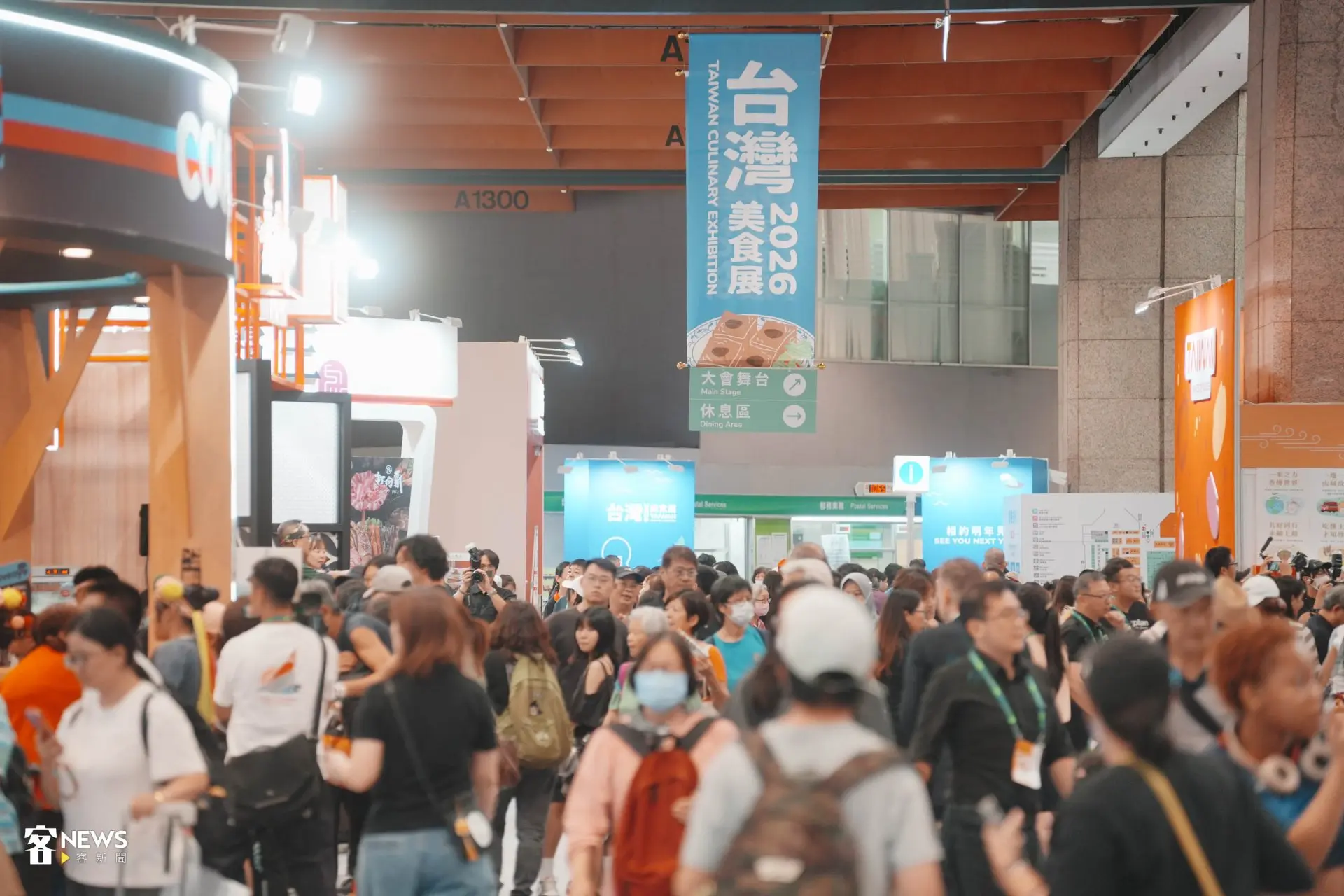 2026台灣美食展第一天就湧現人潮。范修語攝