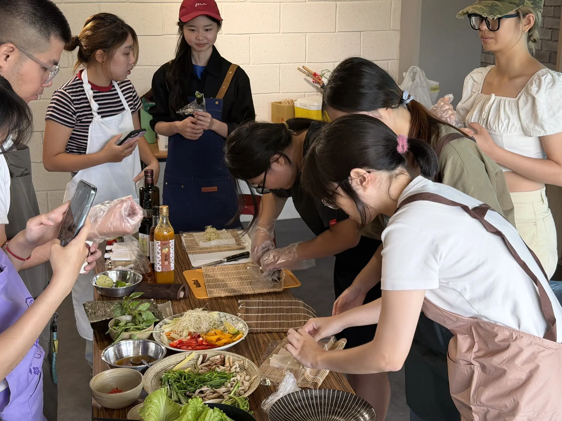 高市客委會7月30日至8月1日在美濃舉辦客家米食學習營，開發出打破粄條既定印象的料理。高市客委會提供
