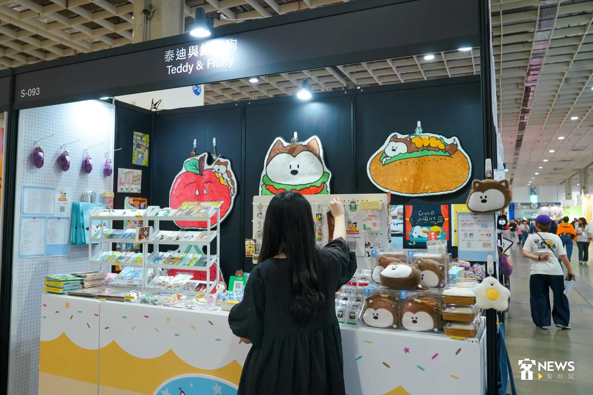 熱門人氣品牌原創角色「泰迪與綿綿狗 (Teddy & Fluffy)」在文博會中也有販售。洪藝晅攝