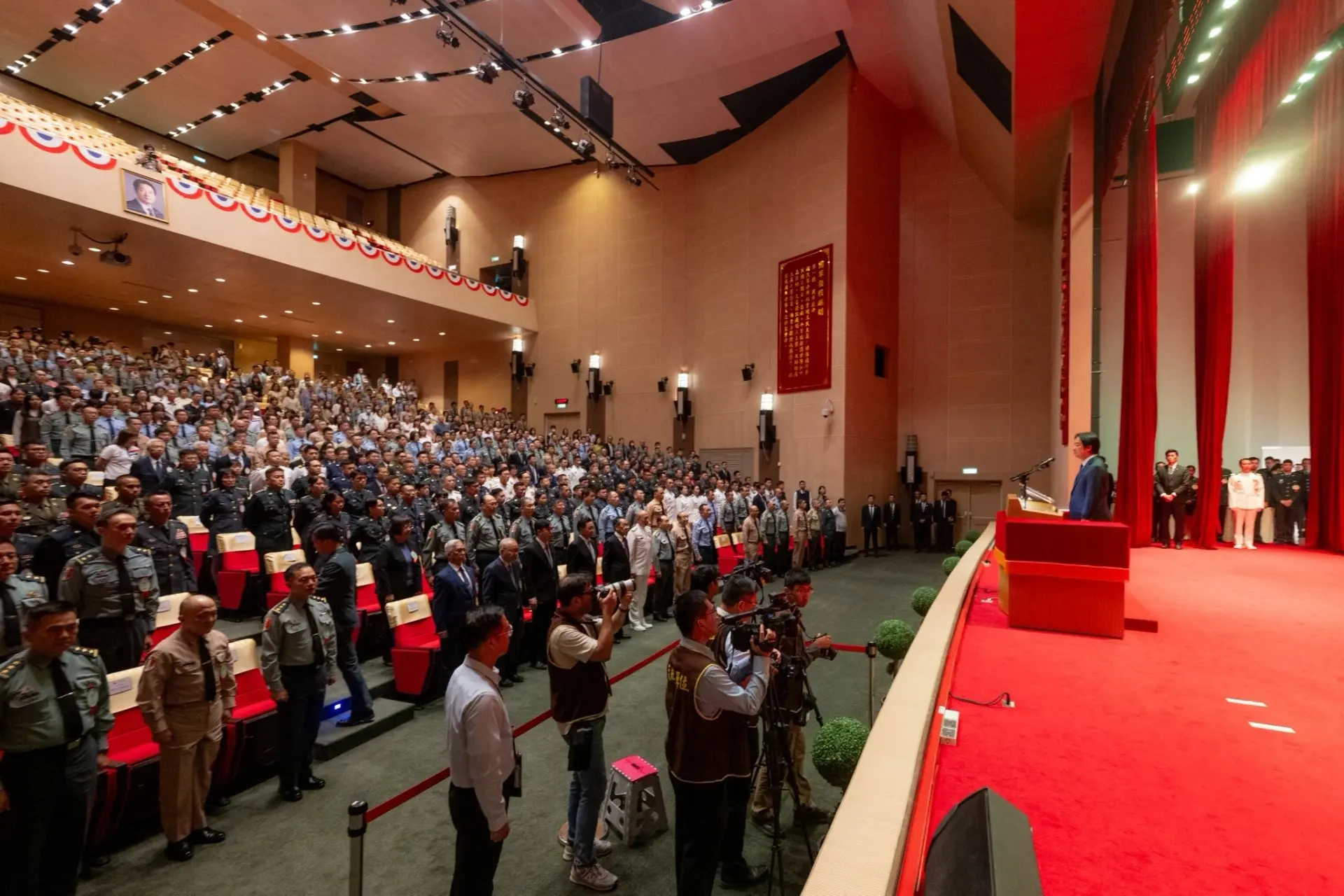 明天是九三軍人節，總統賴清德今天出席軍人節暨全民國防教育日表揚活動，肯定國軍守護國家安全的使命與付出。總統府提供