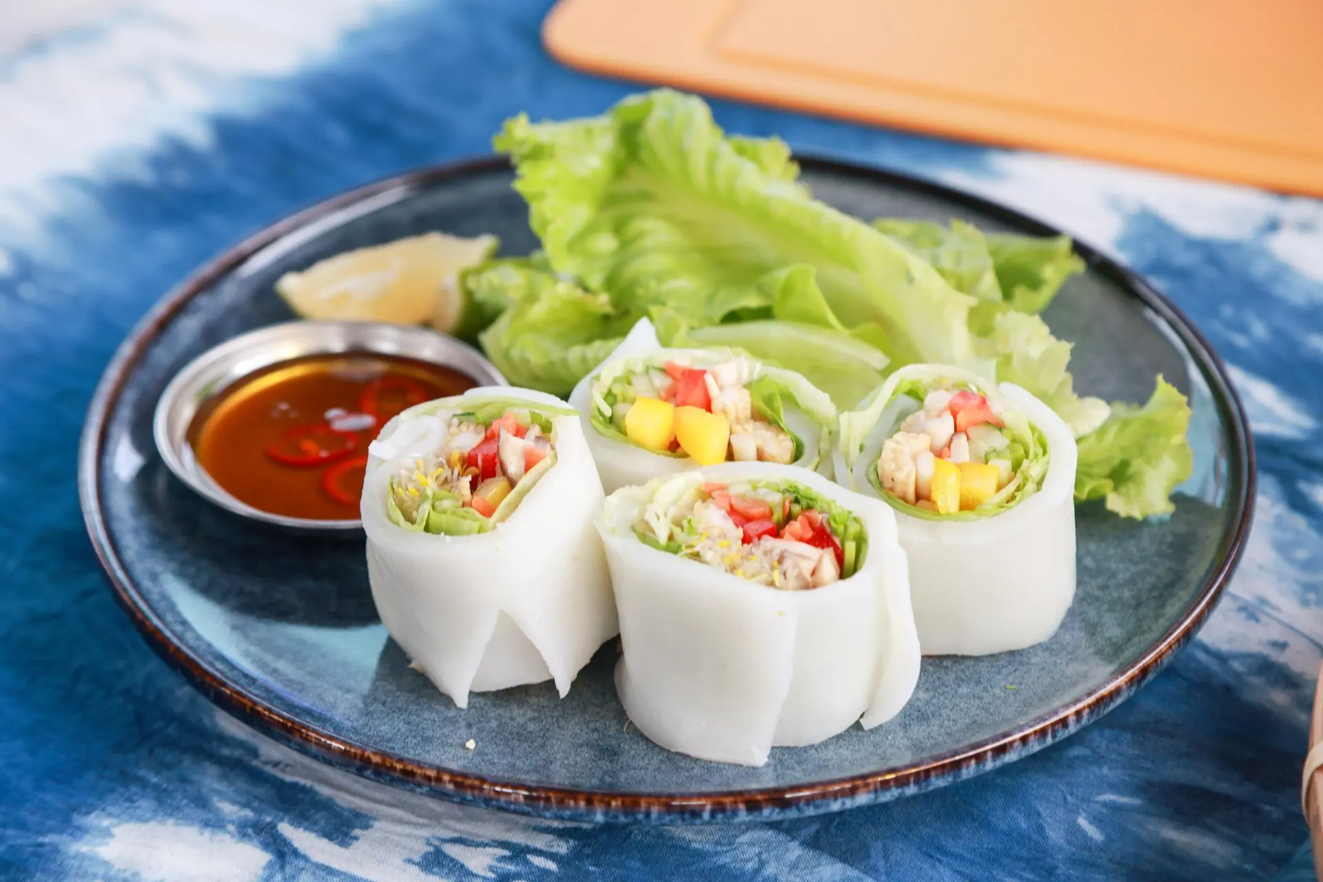 高雄客家米食節推出野菜面帕粄佐桔醬油醋創意料理。高雄市客委會提供