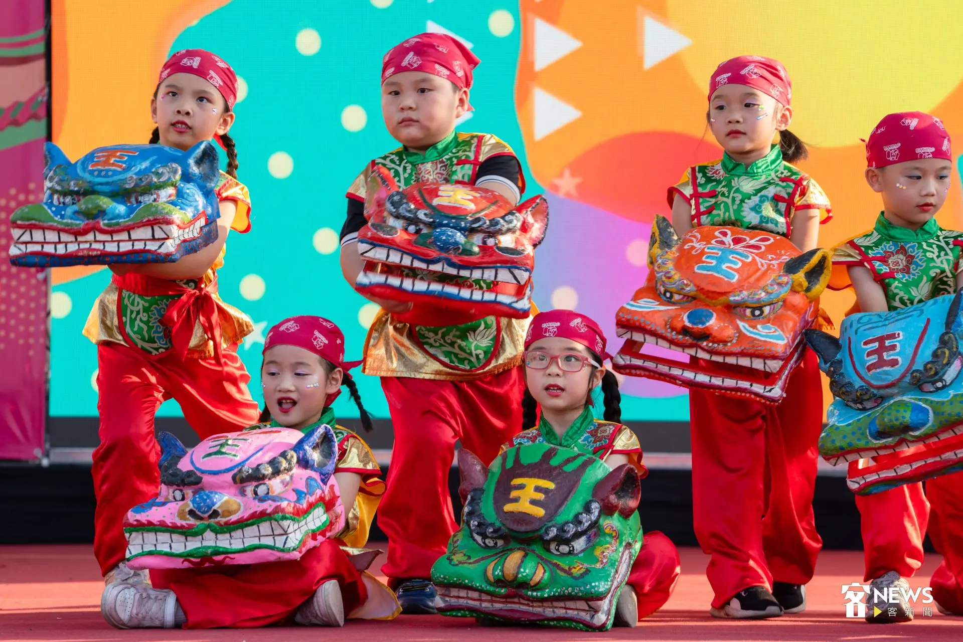 開幕活動從下午便馬不停蹄地登場，由惠華幼兒園小小獅隊活力開場，舞出滿滿朝氣。洪藝晅攝