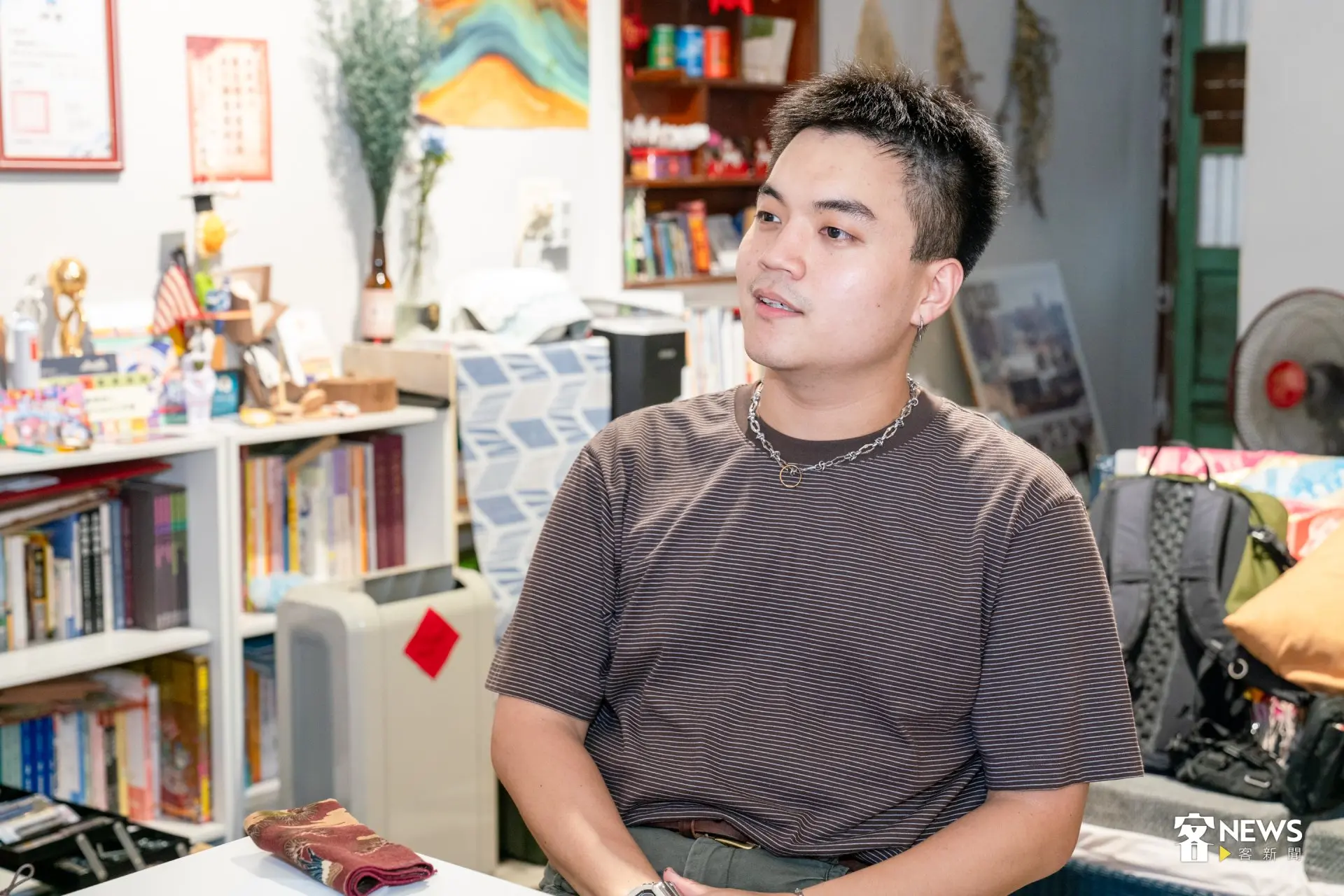 謝發群是印尼客家二代，也是「客客客到人」發起人之一，將藝術創作與家族印尼文化融入中壢地方創生。洪藝晅攝