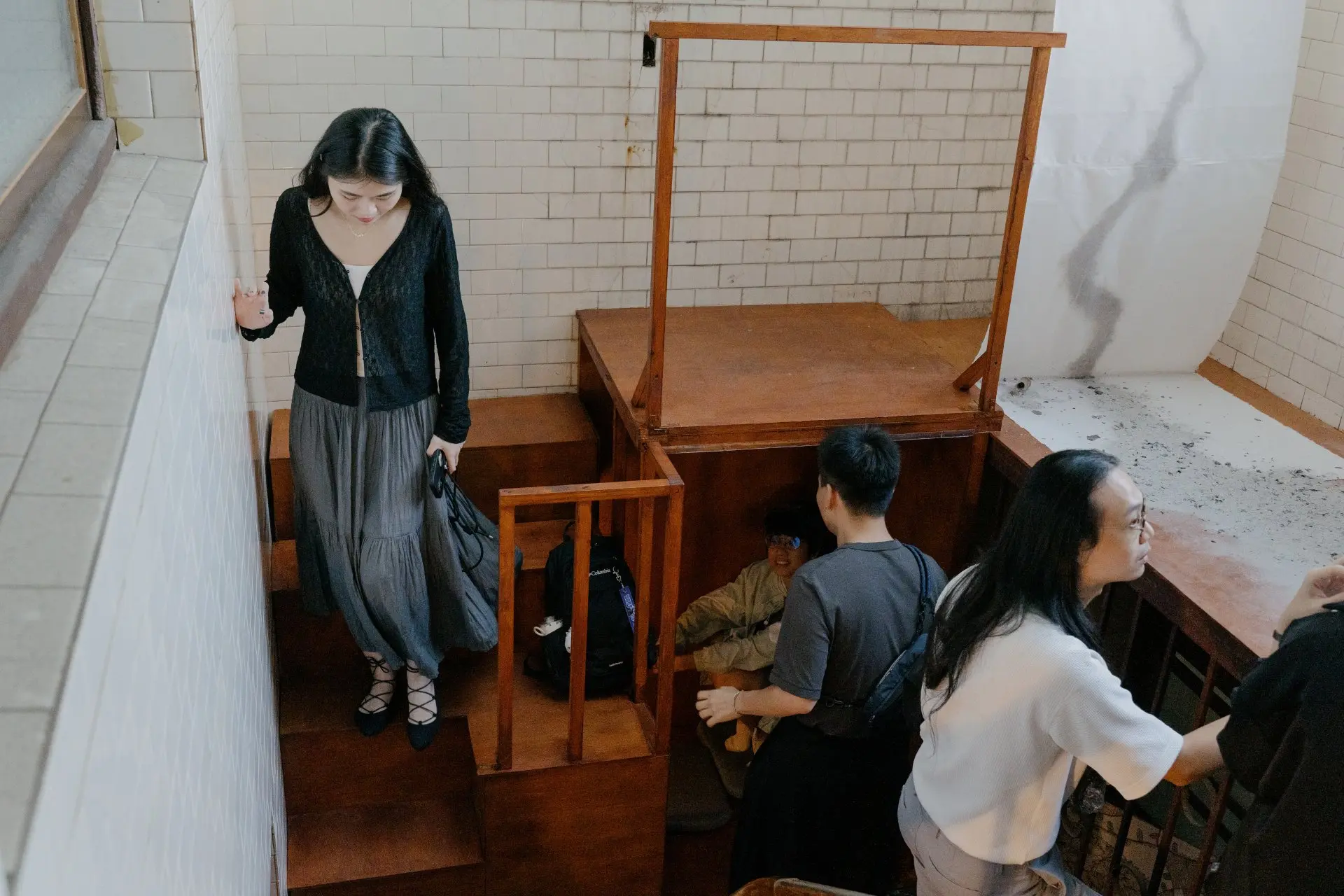 「複調中壢」展示團隊地方梳理與當代藝術創作成果，開幕當天吸引許多青年觀展。客客客到人文化工作室提供