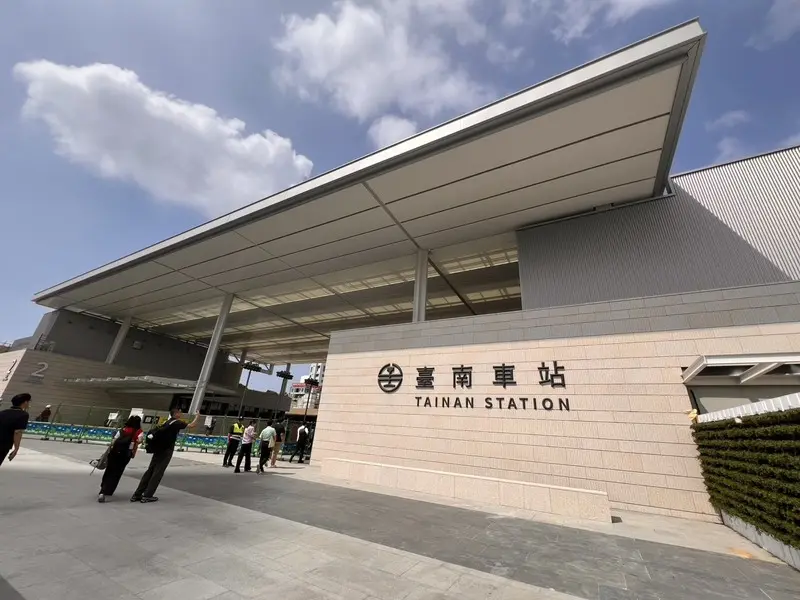 南鐵地下化全新台南車站 10/17啟用