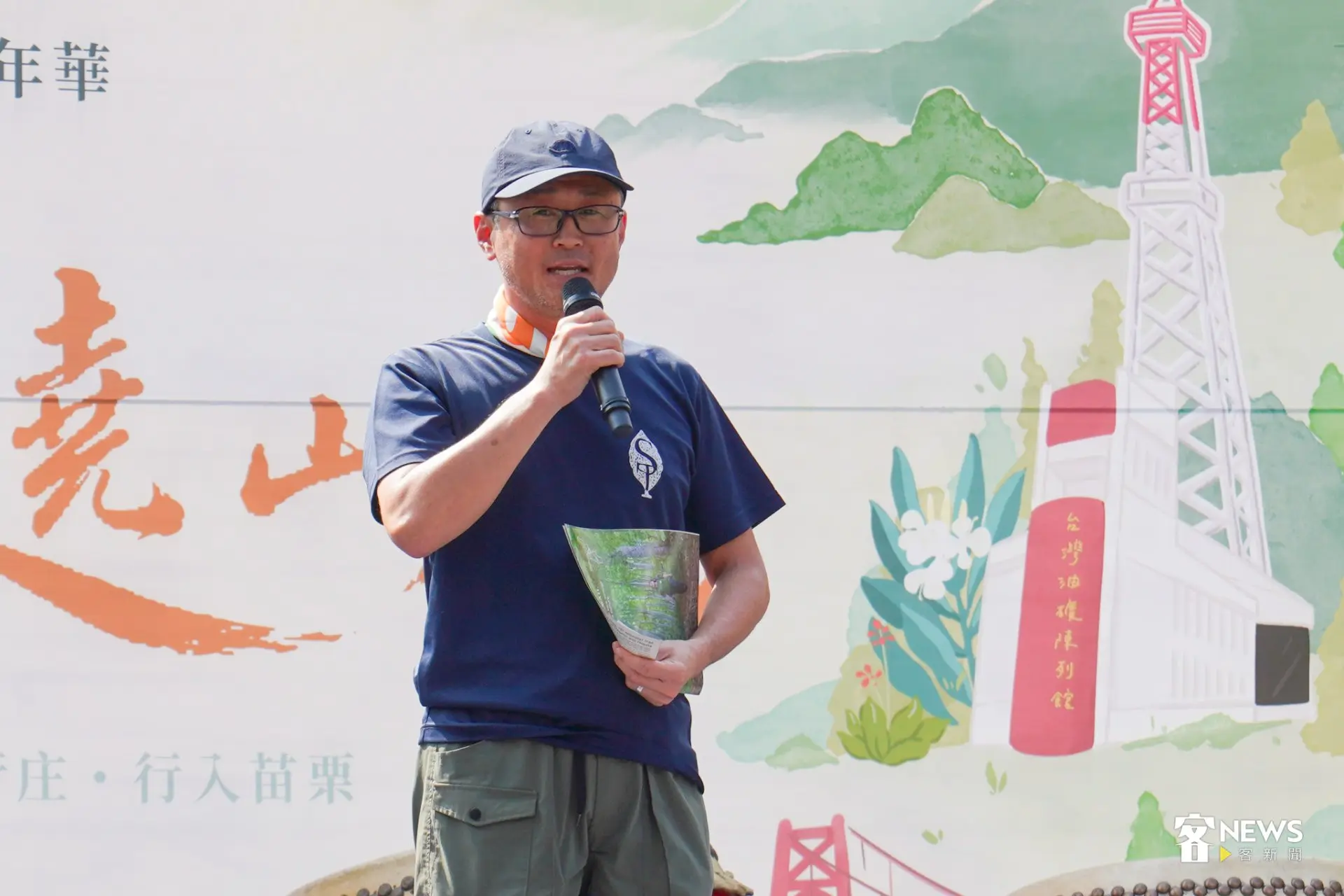 韓國濟州偶來基金會事務局長李英表示,如果你要走快,是獨行,走得遠就是一起走,期待未來大家可到濟洲偶來步道一起走。簡琬真攝