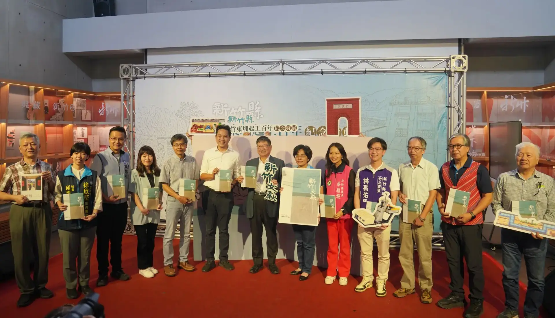 紀念竹東圳起工百年－新竹文獻新書發表及展覽，今日正式啟動。廖文琪攝