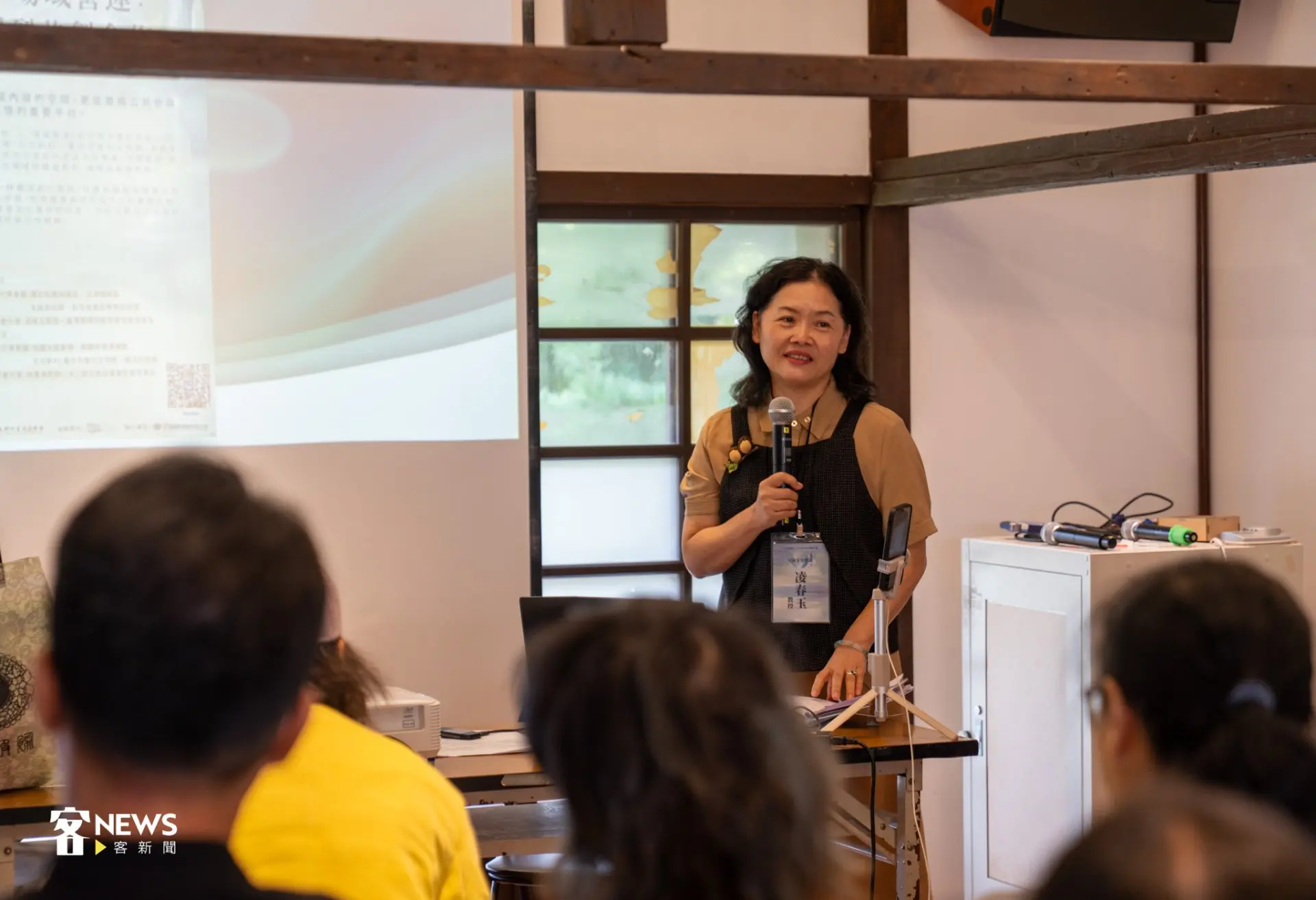臺灣類博物館發展協會理事長凌春玉對於百大文化基地計畫形容是「讓本來的建物的一個點，發展成線和面」。李宥妍攝