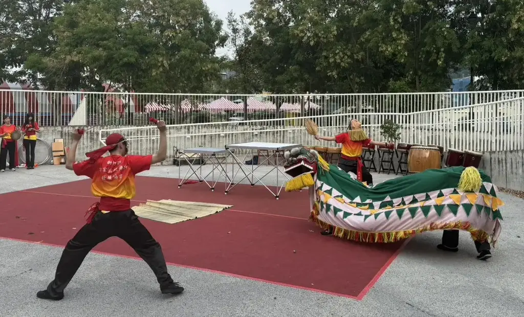 現場安排客家武獅展演，展現傳統武術與舞獅文化。新竹縣客家武術舞獅發展協會提供