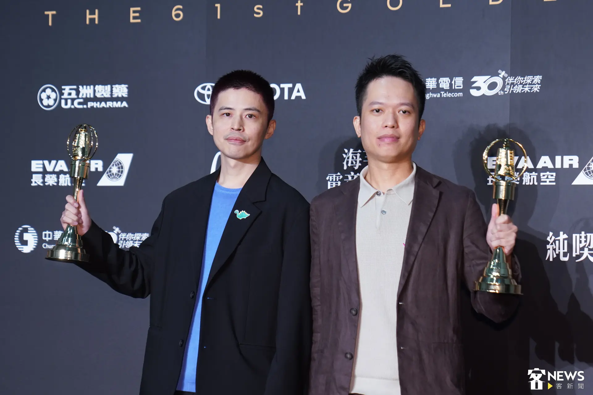 由台灣導演胡錦筵與澳門導演周鉅宏共同執導的《客家電影院－屋下無人》，也獲得迷你劇集（電視電影）導演獎。廖晟文攝