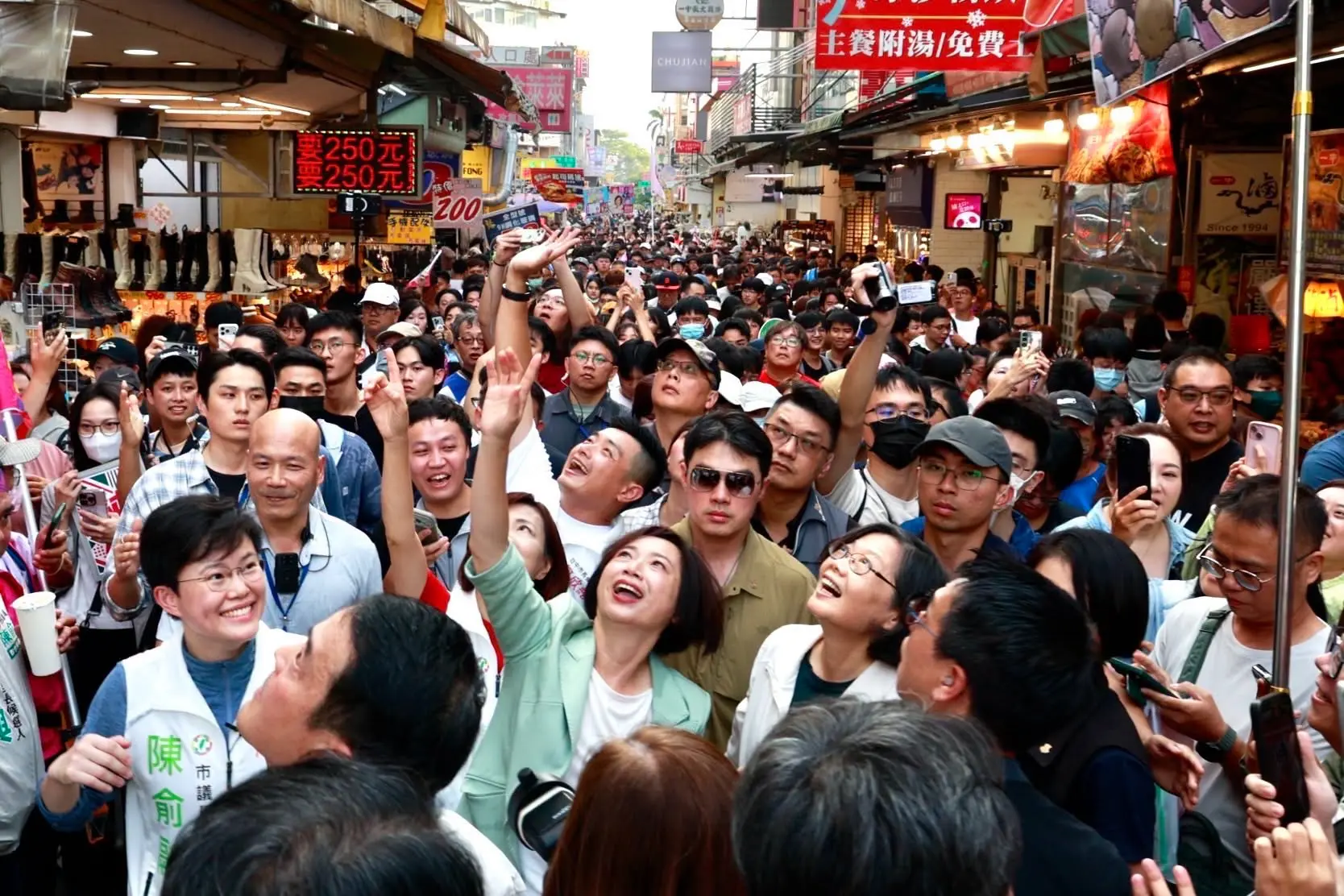 民進黨籍台中市長候選人何欣純表示，未來應善用電視傳媒、社群網路平台等多元數位管道擴大行銷客家，吸引國內外旅客深度走進山城。取自何欣純臉書